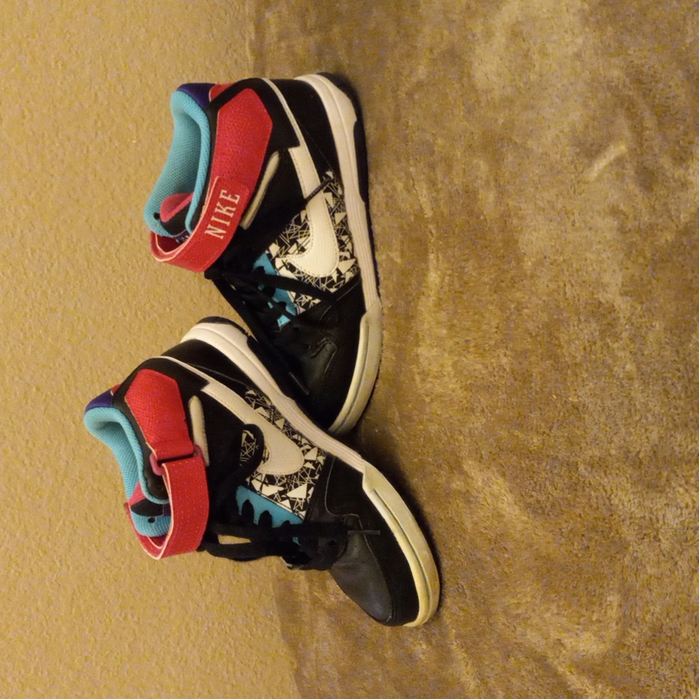 Nike (6)